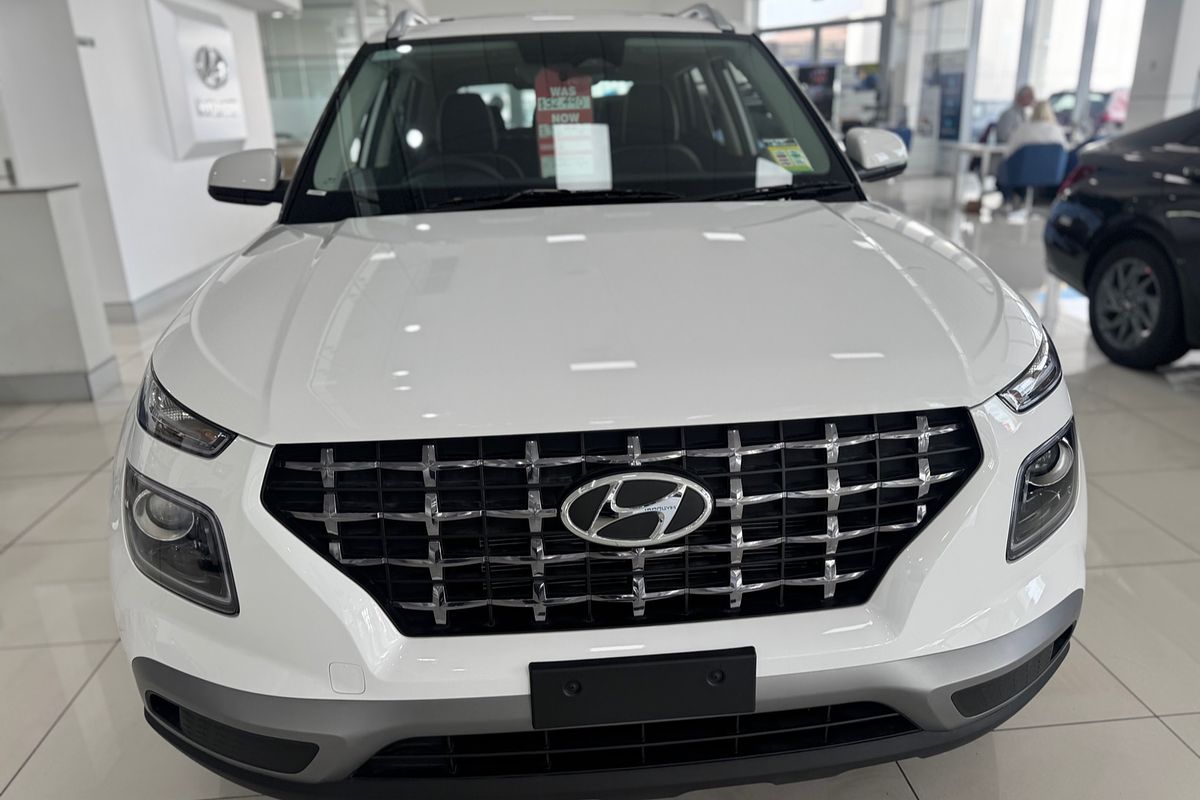 2024 Hyundai Venue Elite QX.V5