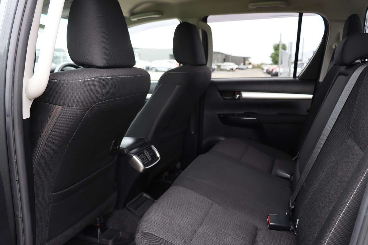 2020 Toyota Hilux SR5 GUN126R 4X4