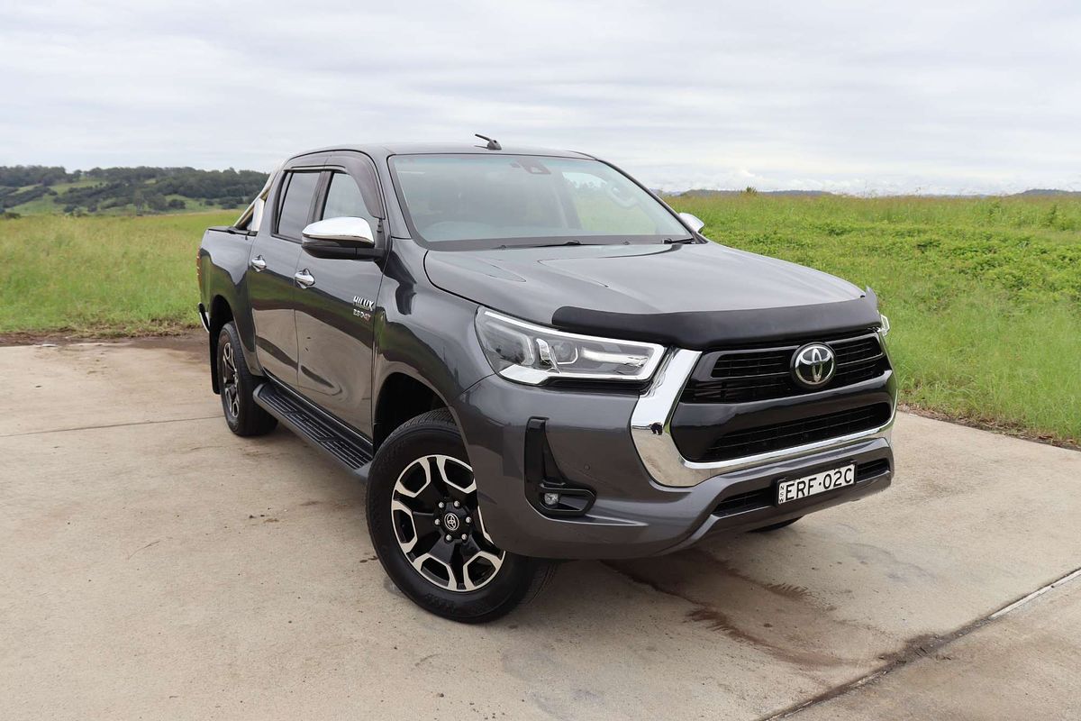 2020 Toyota Hilux SR5 GUN126R 4X4