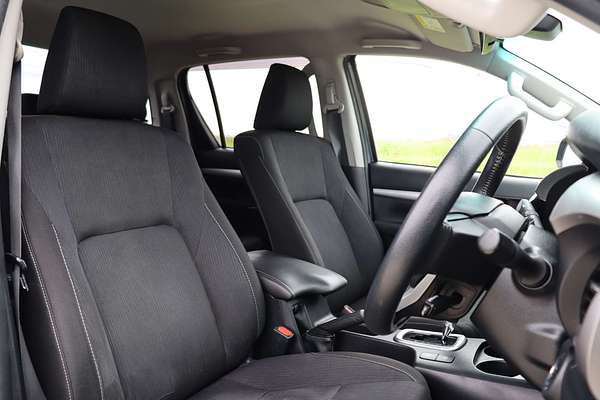 2020 Toyota Hilux SR5 GUN126R 4X4
