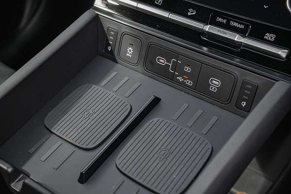 2025 Hyundai Santa Fe Hybrid Calligraphy MX5.V1