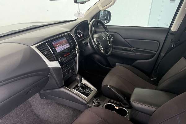2021 Mitsubishi Triton GLX-R MR 4X4