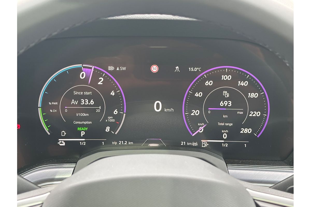 2025 Volkswagen Touareg R RC