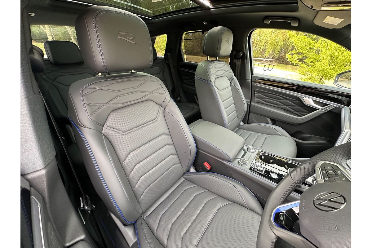 2025 Volkswagen Touareg R RC
