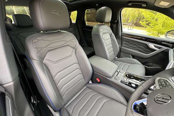 2025 Volkswagen Touareg R RC