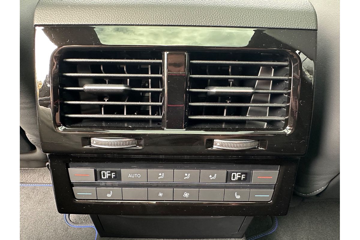 2025 Volkswagen Touareg R RC