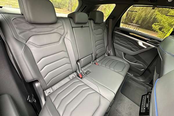 2025 Volkswagen Touareg R RC