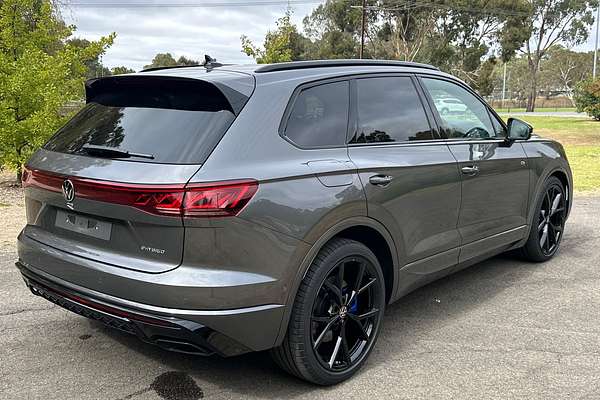 2025 Volkswagen Touareg R RC