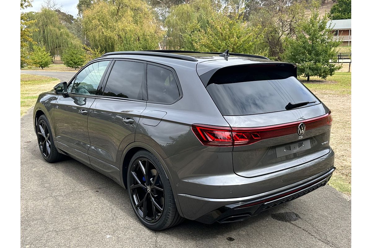 2025 Volkswagen Touareg R RC