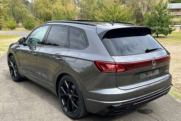 2025 Volkswagen Touareg R RC