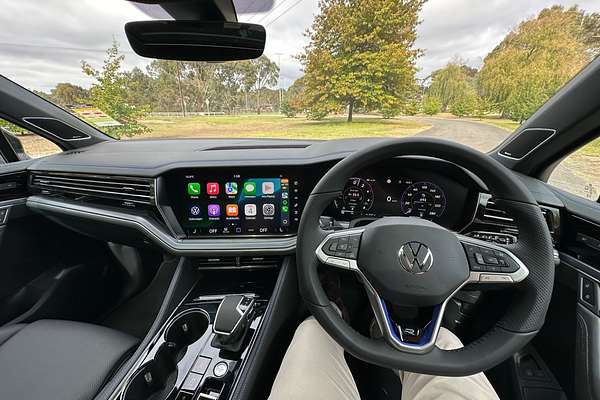 2025 Volkswagen Touareg R RC