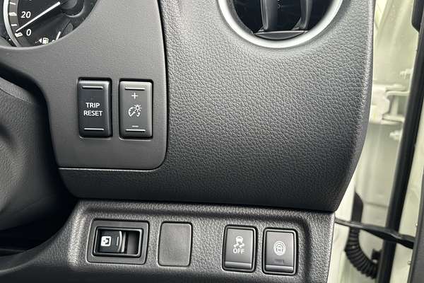 2024 Nissan Navara ST-X D23 4X4