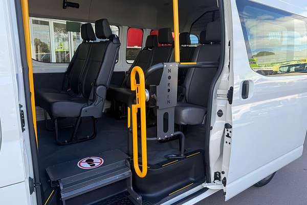 2019 Toyota Hiace Commuter GDH322R