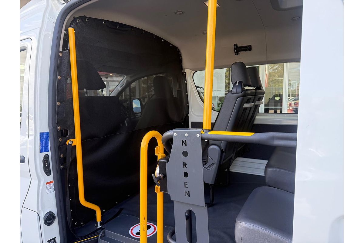 2019 Toyota Hiace Commuter GDH322R