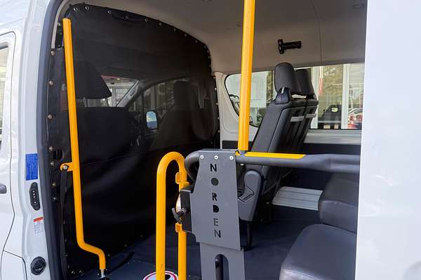 2019 Toyota Hiace Commuter GDH322R