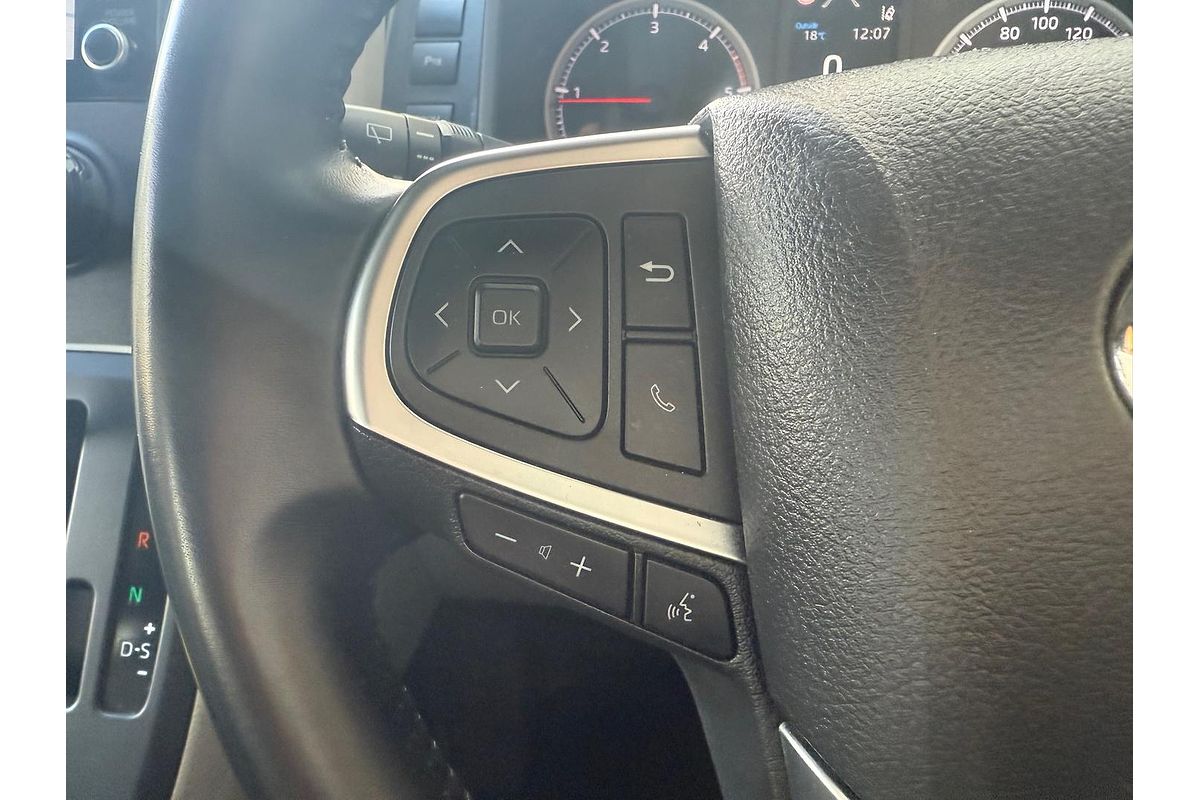 2019 Toyota Hiace Commuter GDH322R