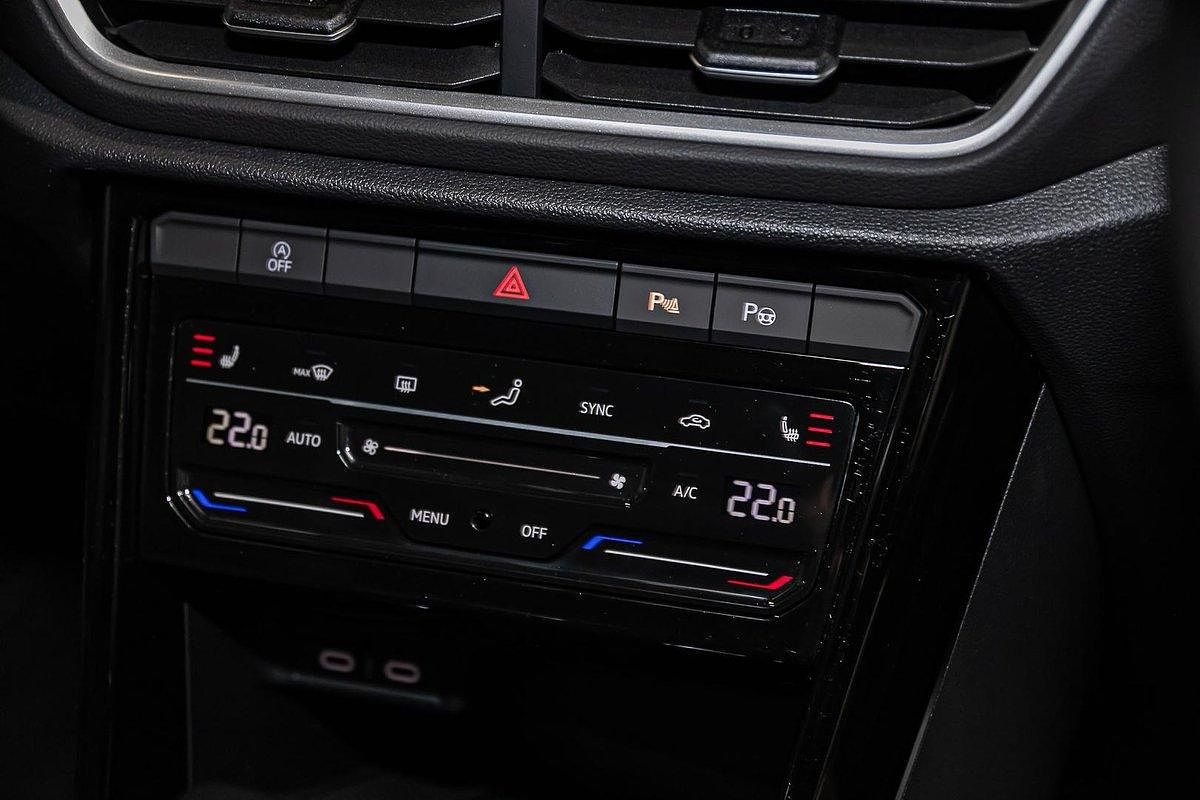 2024 Volkswagen T-Roc 140TSI R-Line D11