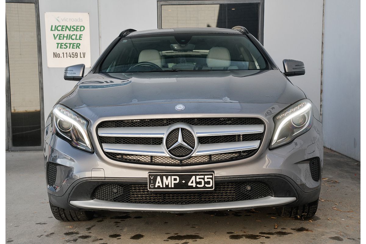 2015 Mercedes-Benz GLA-Class GLA180 X156