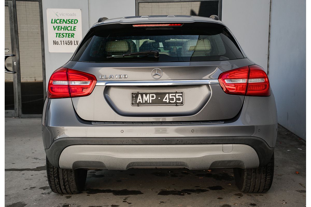 2015 Mercedes-Benz GLA-Class GLA180 X156