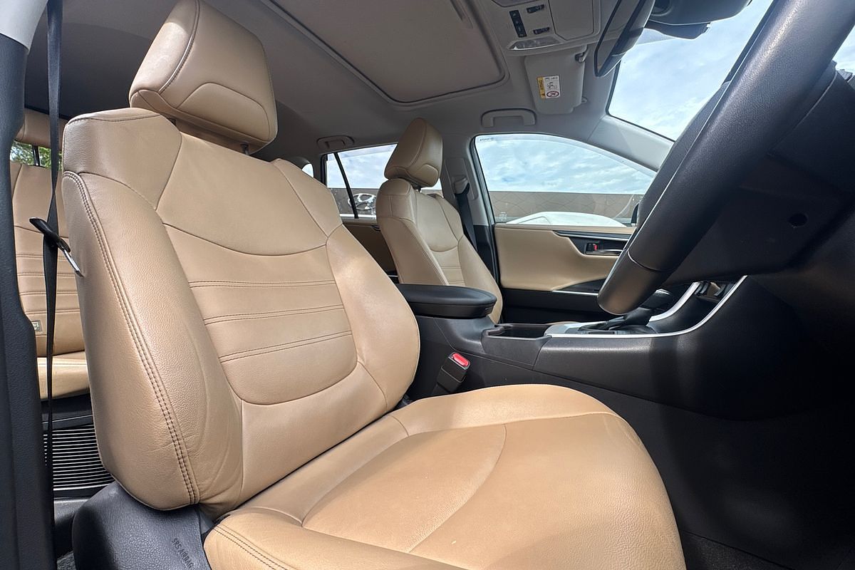 2021 Toyota RAV4 Cruiser AXAH52R