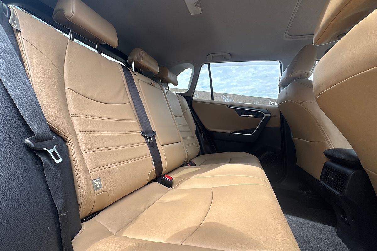 2021 Toyota RAV4 Cruiser AXAH52R
