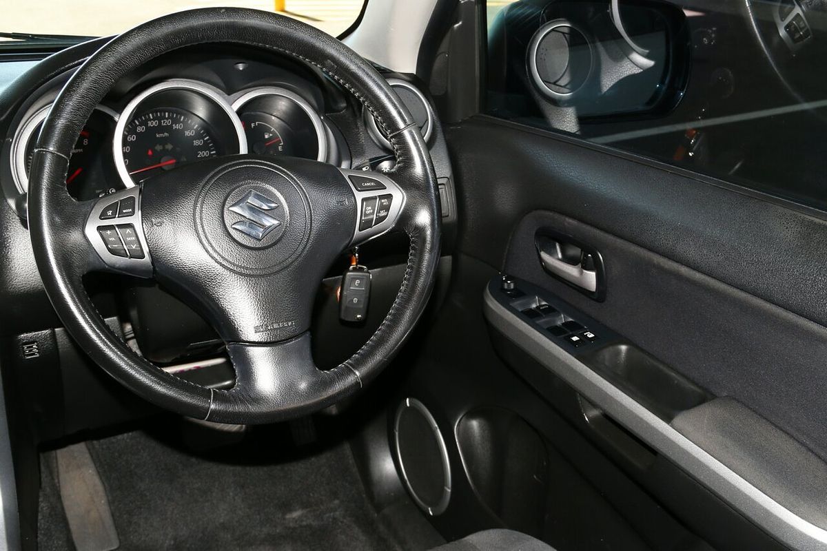 2013 Suzuki Grand Vitara