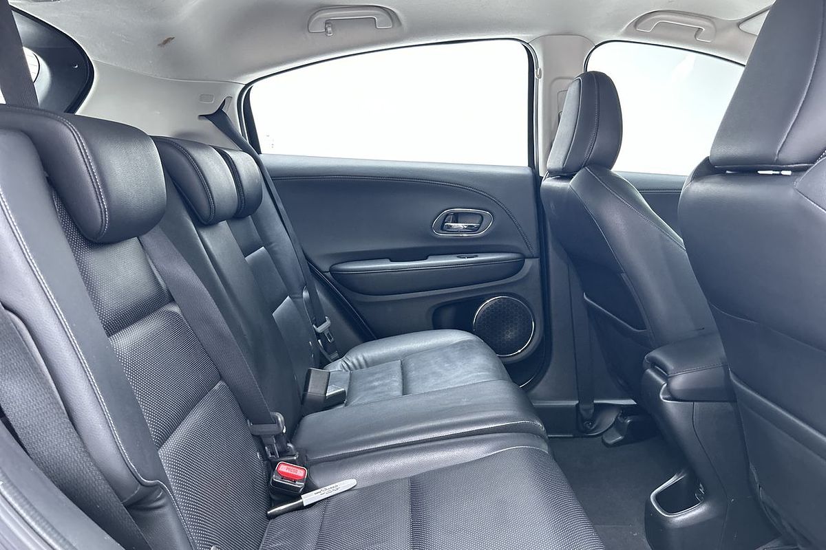 2019 Honda HR-V +LUXE