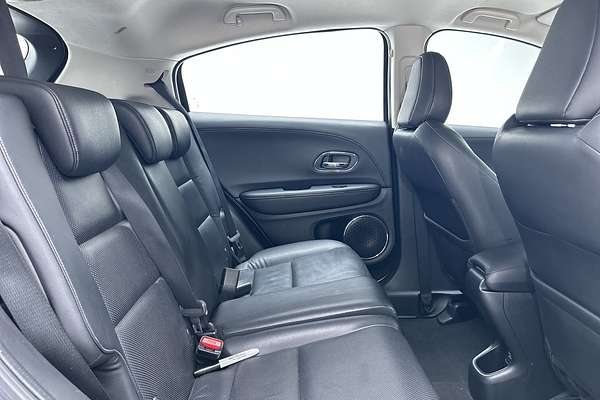 2019 Honda HR-V +LUXE