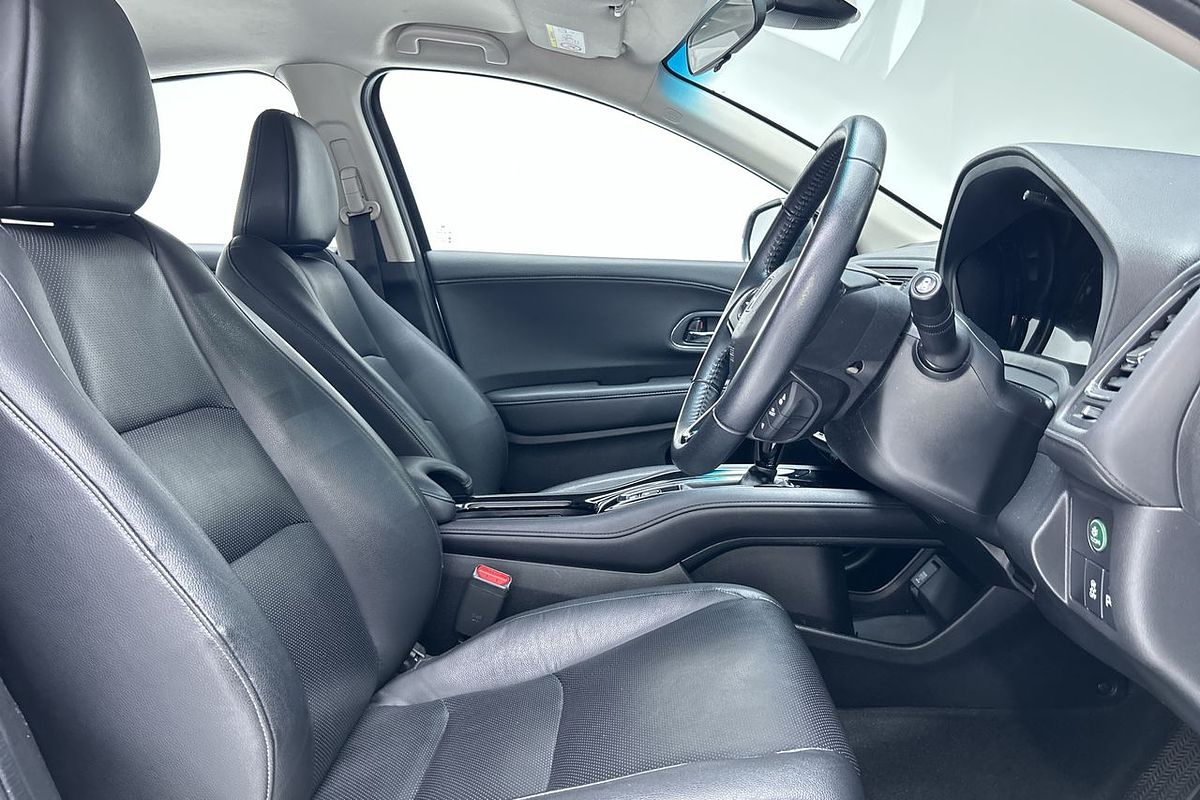 2019 Honda HR-V +LUXE