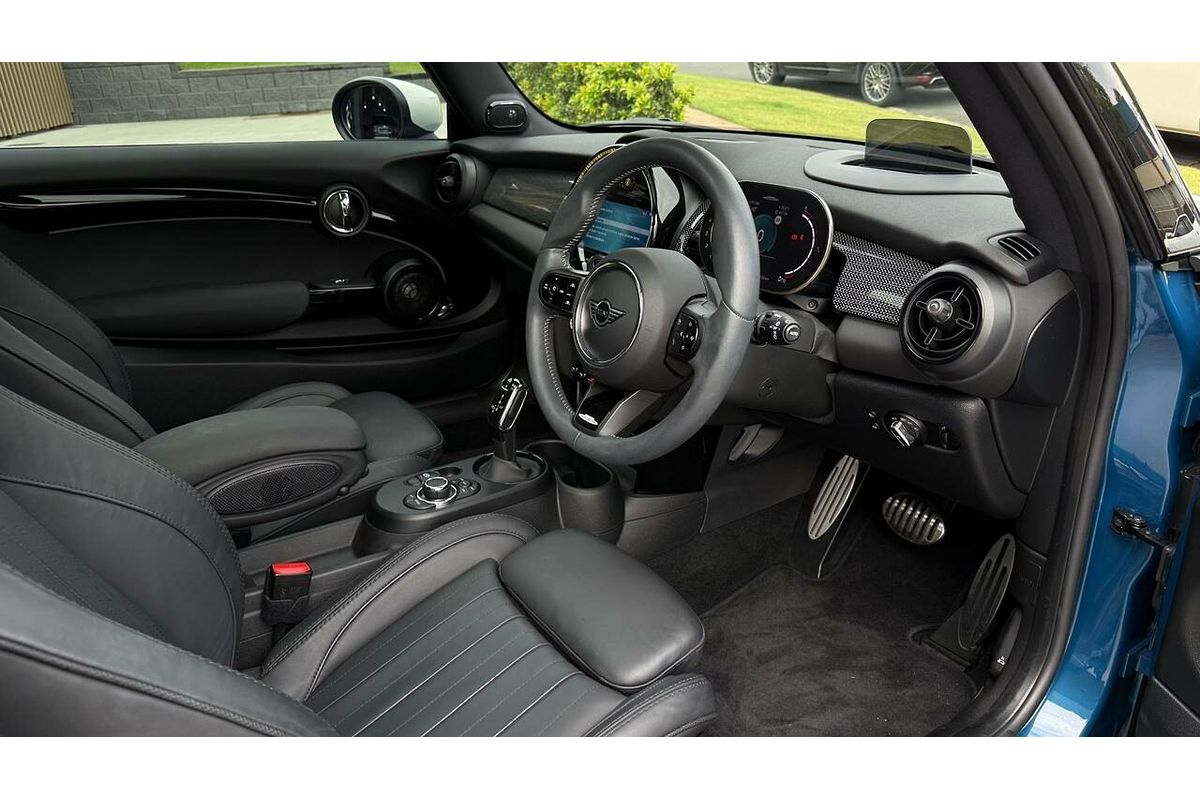 2022 MINI Hatch John Cooper Works Classic F56 LCI-2