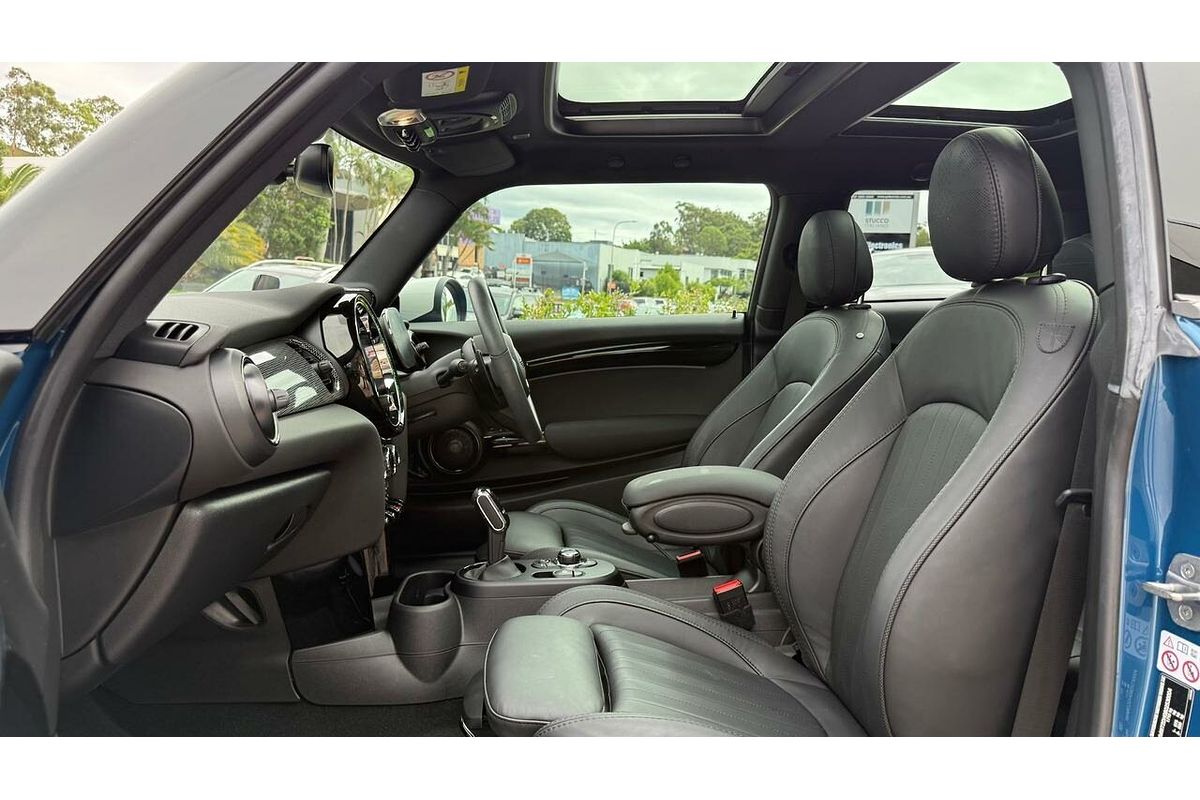 2022 MINI Hatch John Cooper Works Classic F56 LCI-2
