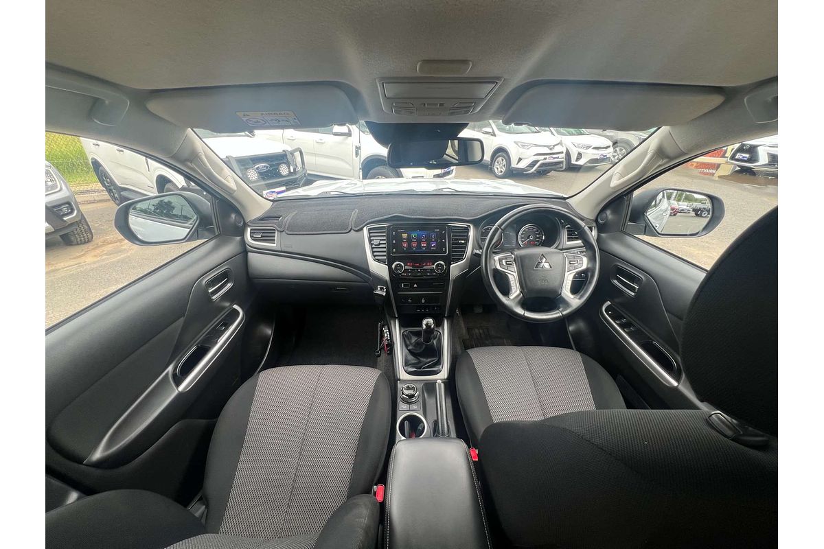 2019 Mitsubishi Triton GLS MR 4X4