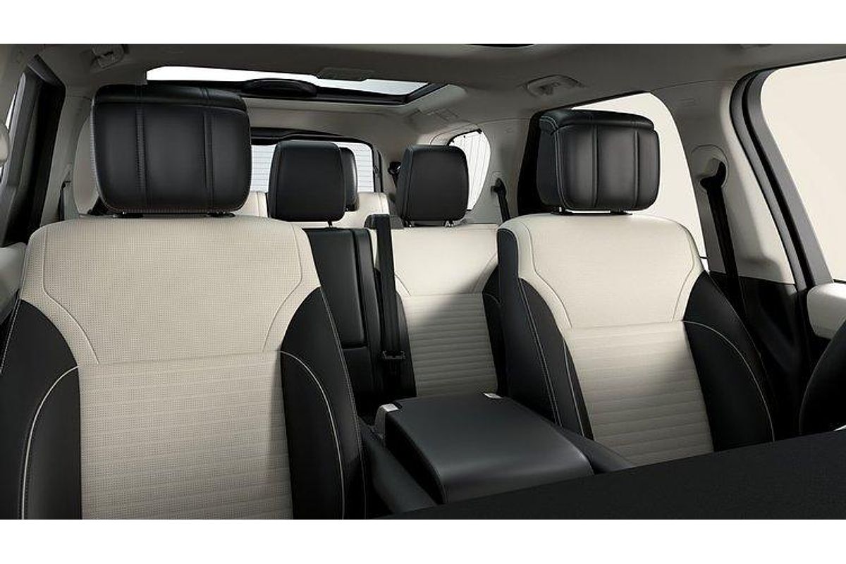 2025 Land Rover Discovery P360 Dynamic HSE Series 5
