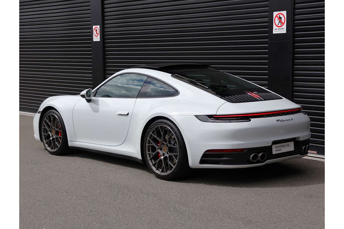 2019 Porsche 911 Carrera S 992