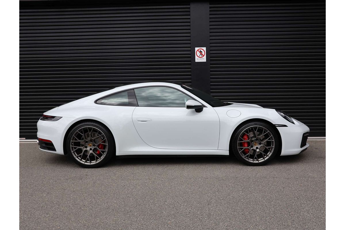 2019 Porsche 911 Carrera S 992