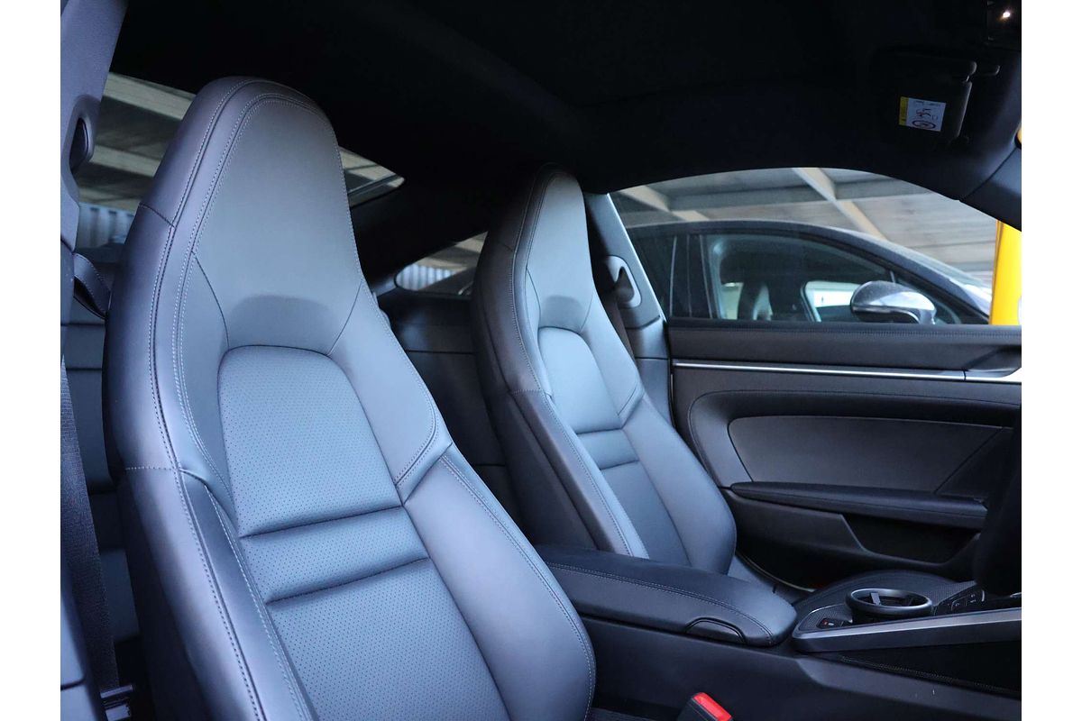 2019 Porsche 911 Carrera S 992