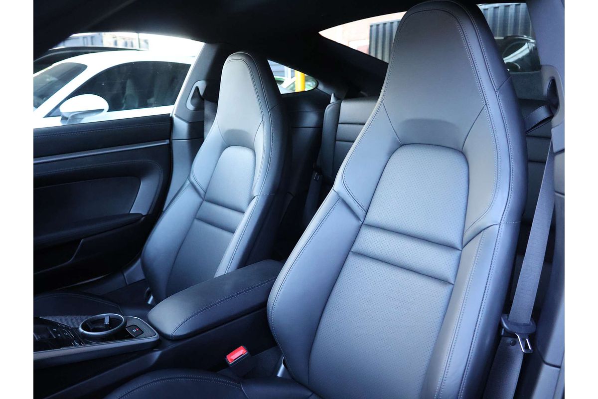 2019 Porsche 911 Carrera S 992