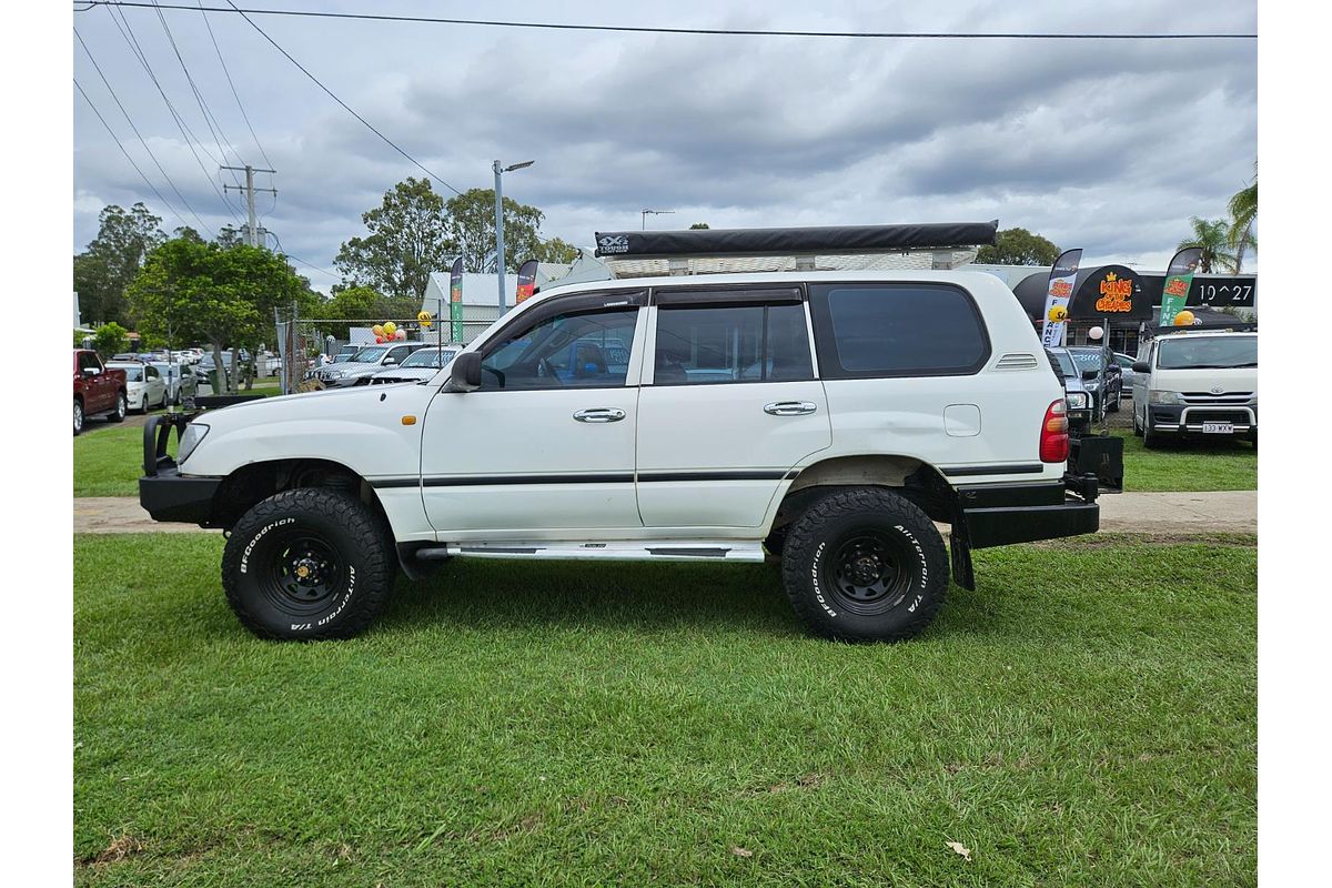 1999 Toyota Landcruiser Standard HZJ105R
