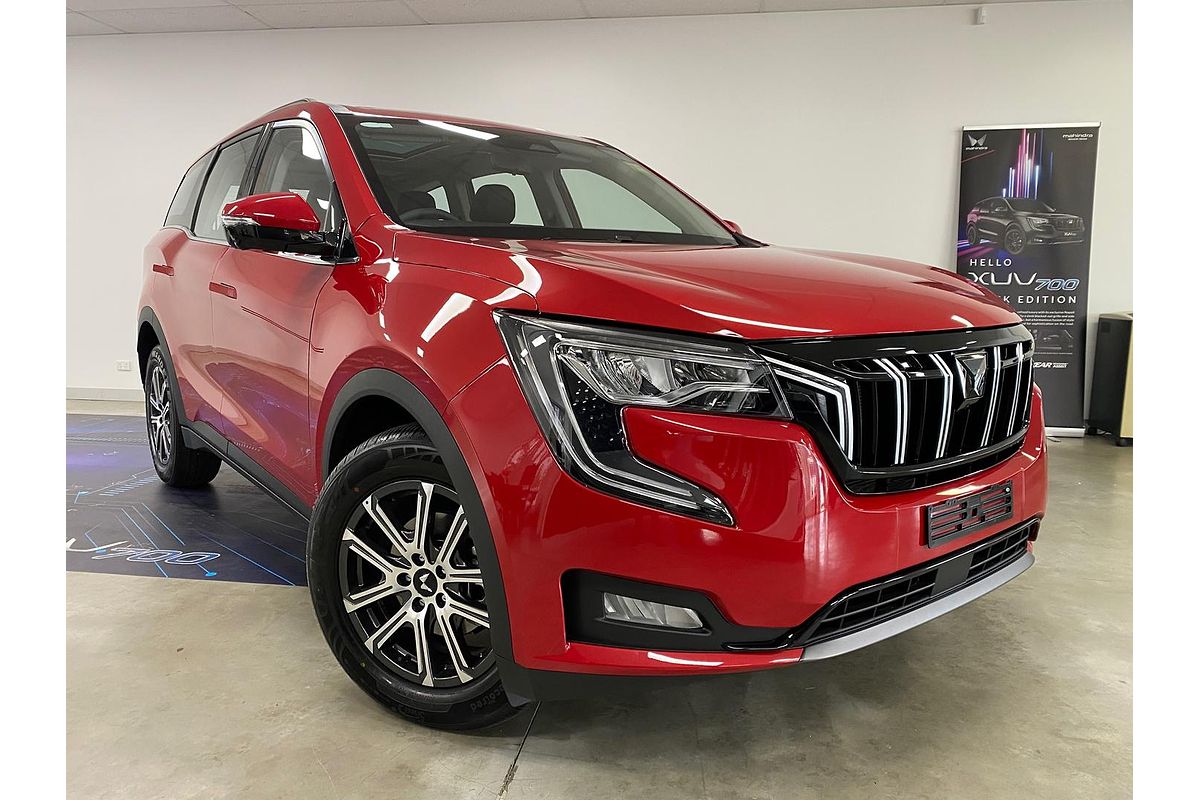 2025 Mahindra XUV700 AX7L