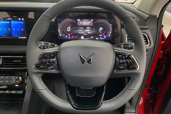 2025 Mahindra XUV700 AX7L