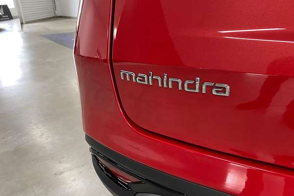 2025 Mahindra XUV700 AX7L