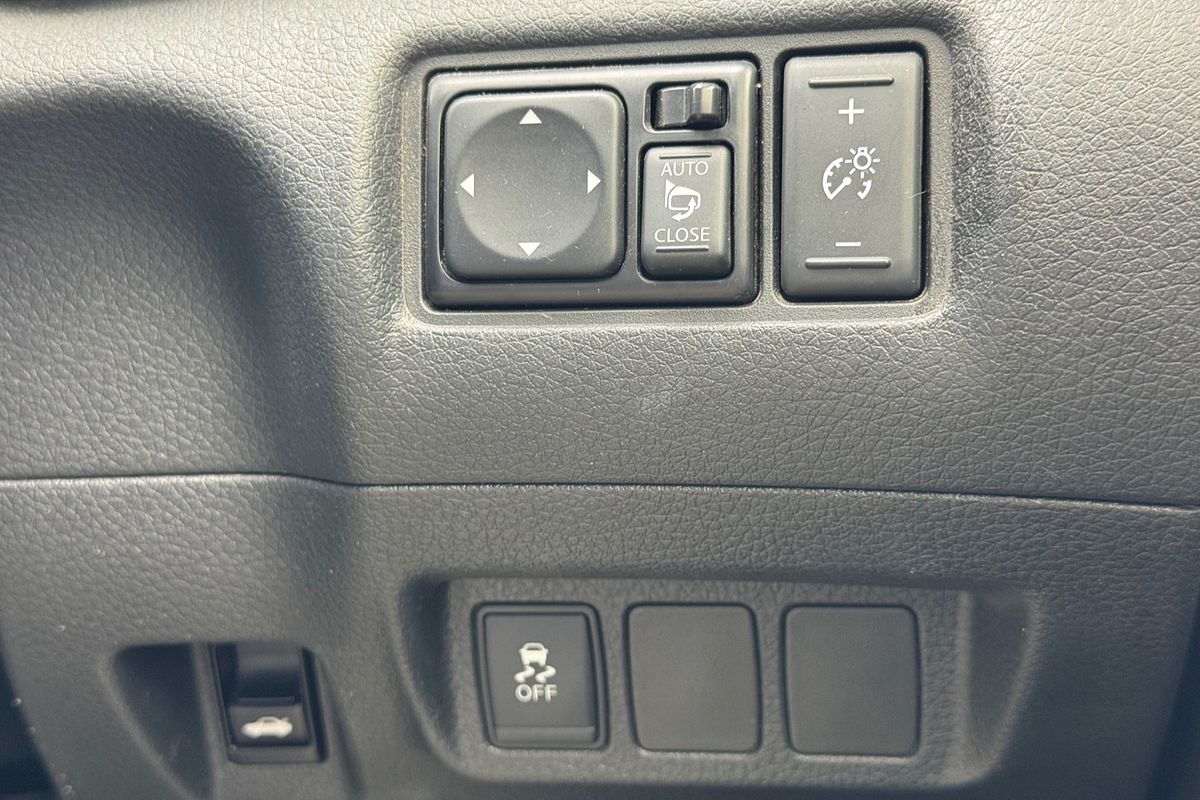 2015 Nissan Pulsar SSS B17 Series 2