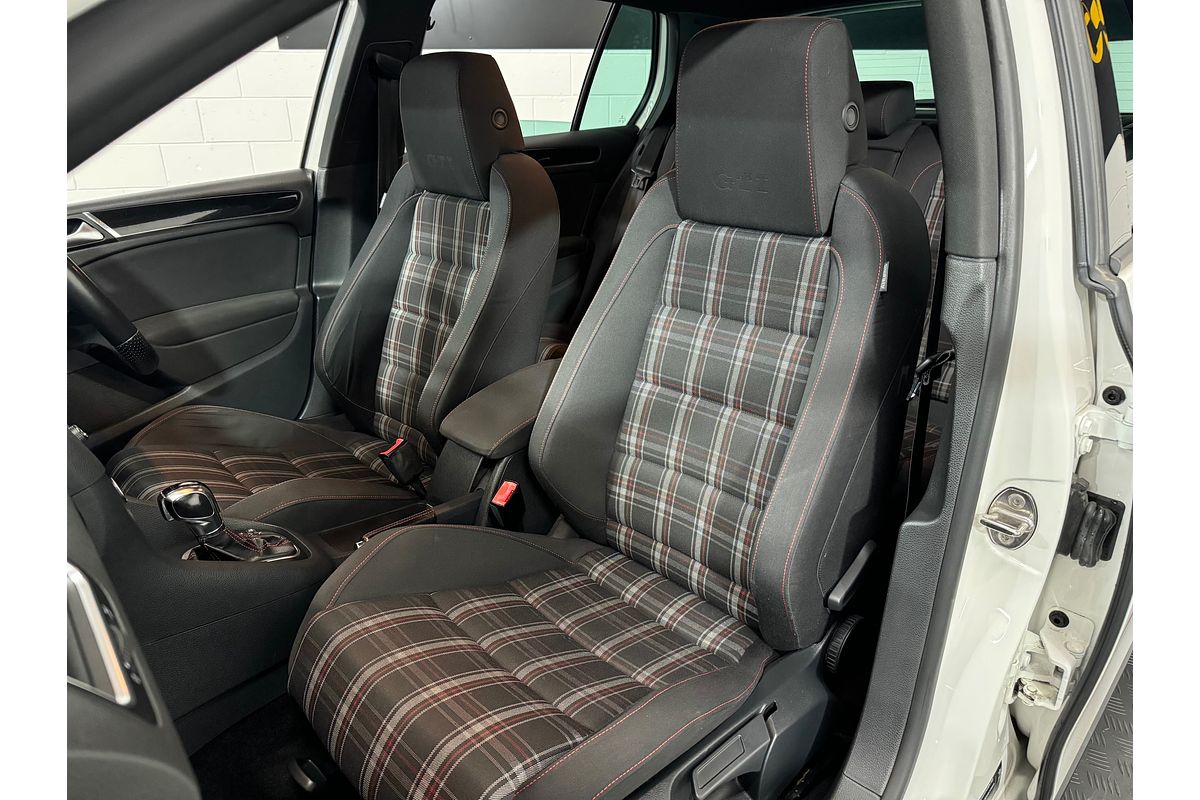 2013 Volkswagen GOLF GTI DSG Auto