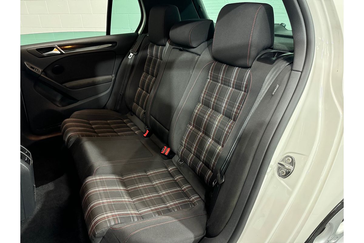 2013 Volkswagen GOLF GTI DSG Auto