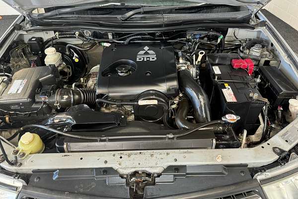 2014 Mitsubishi CHALLENGER EXCEED 2.5L TURBO DIESEL 4WD AUTO