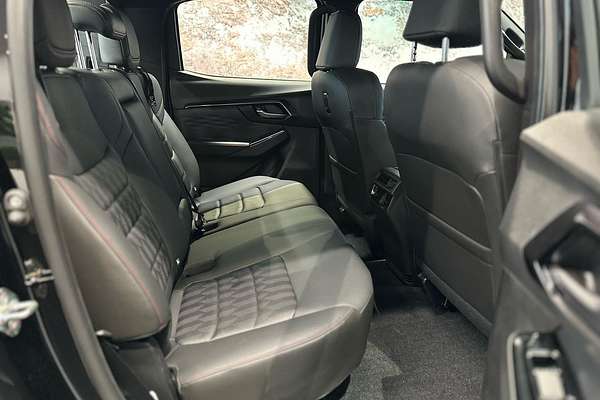 2025 Isuzu D-MAX X-TERRAIN 4X4
