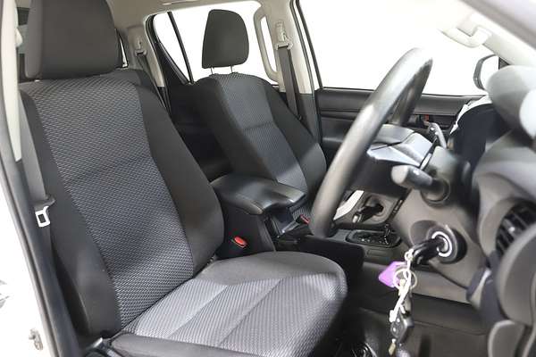 2022 Toyota Hilux Workmate GUN125R 4X4