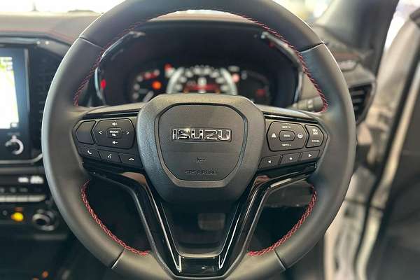 2025 Isuzu D-MAX X-TERRAIN 4X4