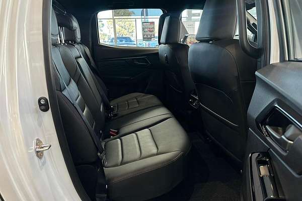 2025 Isuzu D-MAX X-TERRAIN 4X4