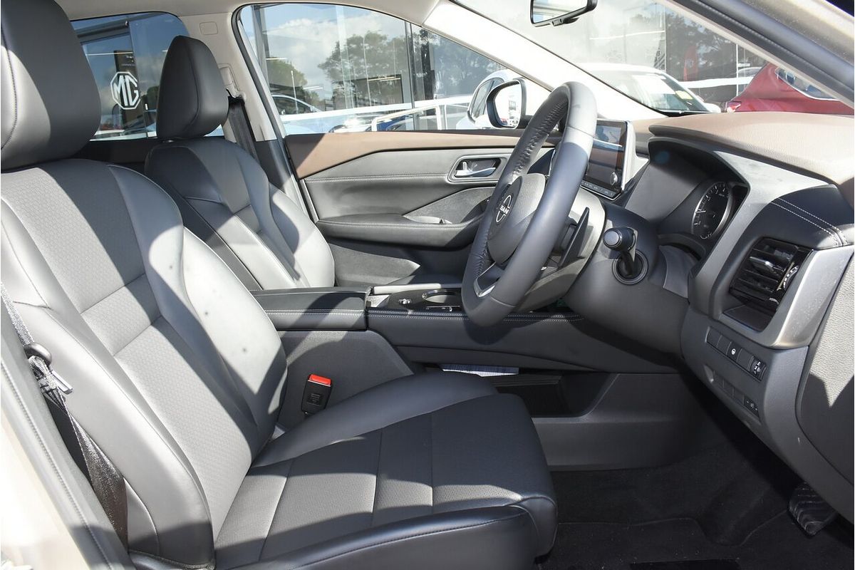 2024 Nissan X-TRAIL ST-L T33